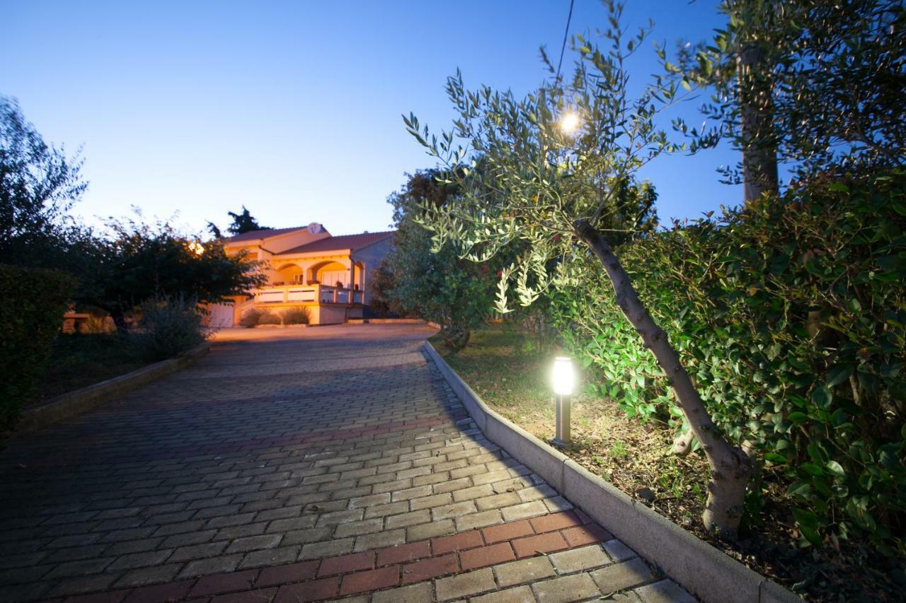 Holiday Home Antonio Dracevac Ninski Exteriér fotografie